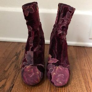 Steve Madden Grand Bootie